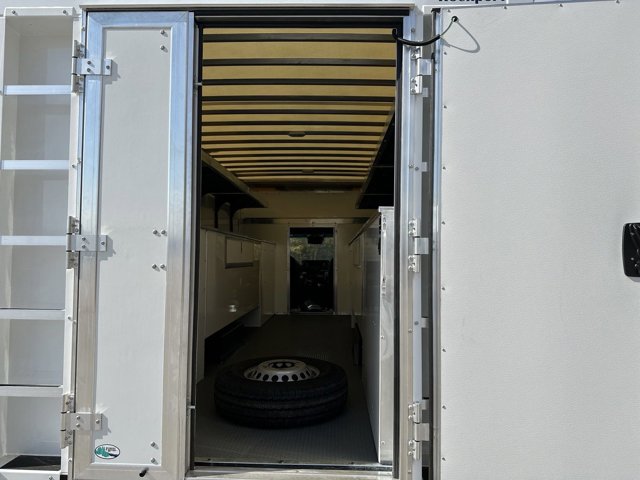 Vehicle image 15 of 30