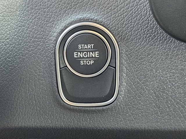 Vehicle image 18 of 19