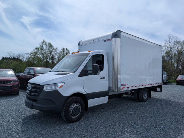 Vehicle image 7 of 27