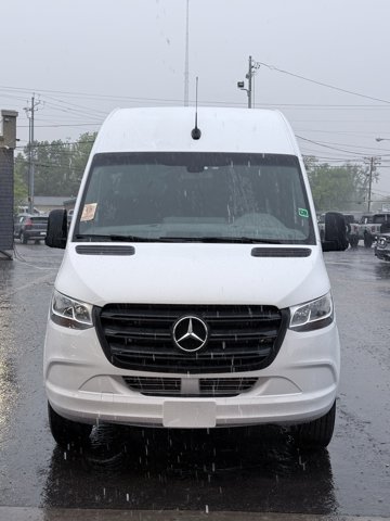 Vehicle image 5 of 78