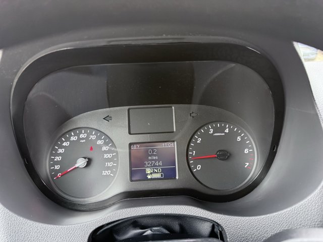 Vehicle image 30 of 78