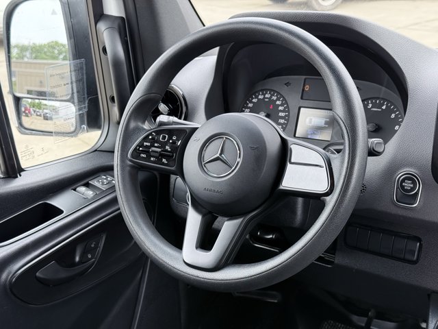 Vehicle image 45 of 78