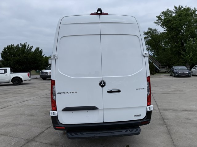 Vehicle image 19 of 78