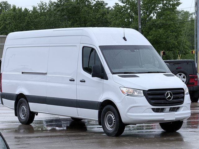 Vehicle image 11 of 78