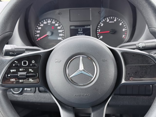 Vehicle image 34 of 78