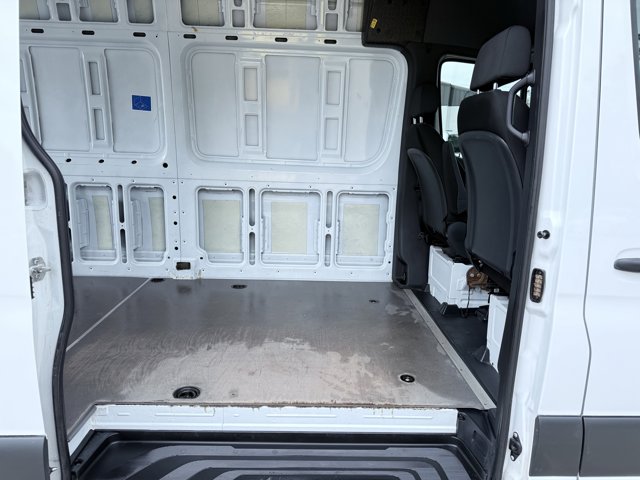 Vehicle image 52 of 78