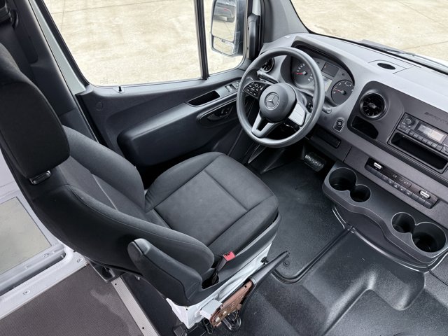 Vehicle image 42 of 78