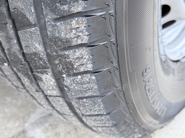 Vehicle image 74 of 78