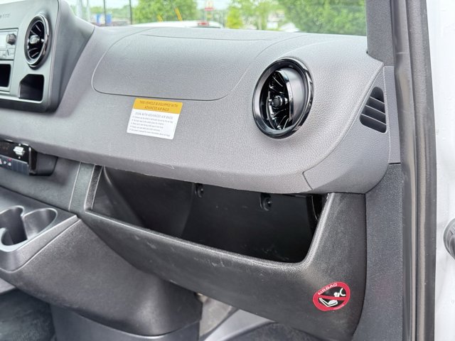 Vehicle image 63 of 78