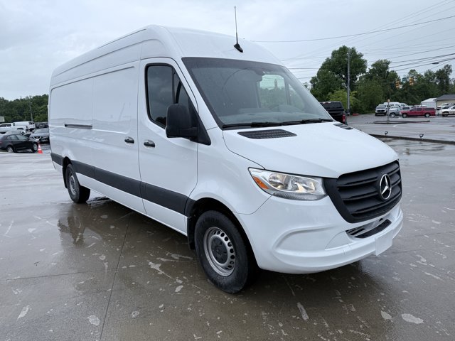 Vehicle image 9 of 78