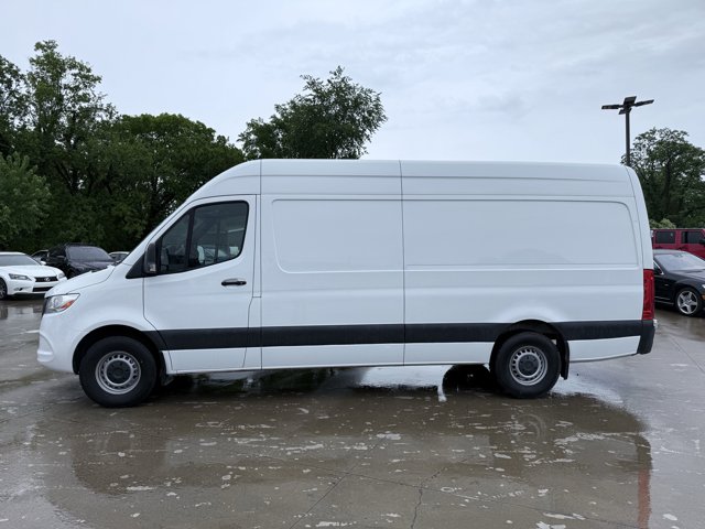 Vehicle image 25 of 78