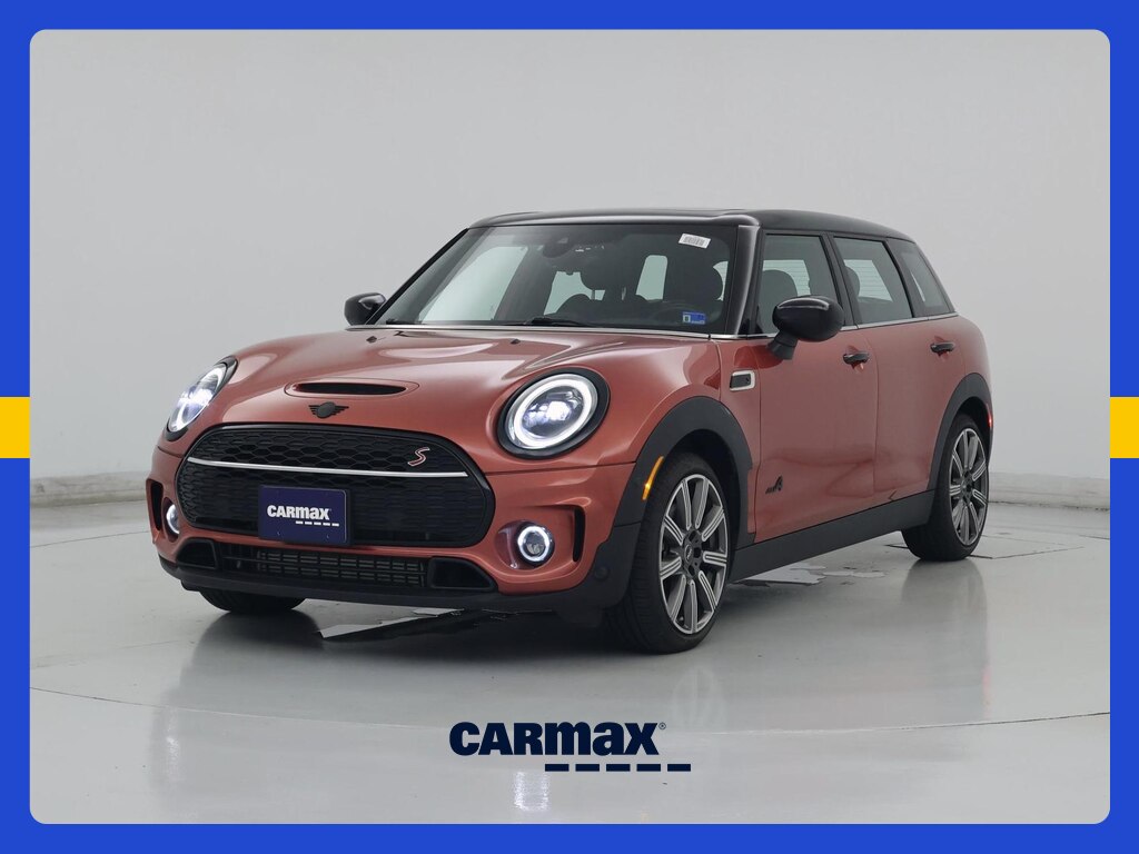 2023 MINI Cooper Clubman S Image 1 of 23