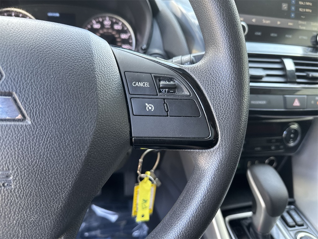 Vehicle image 18 of 35