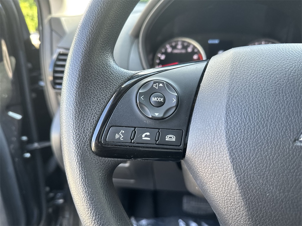 Vehicle image 17 of 35