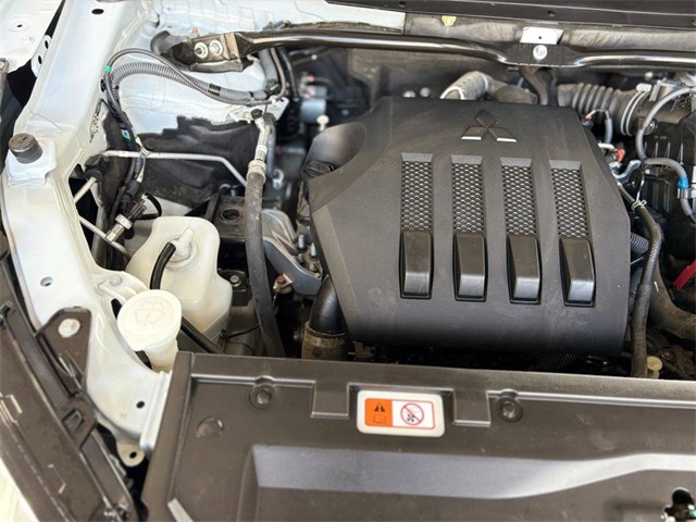 Vehicle image 11 of 31