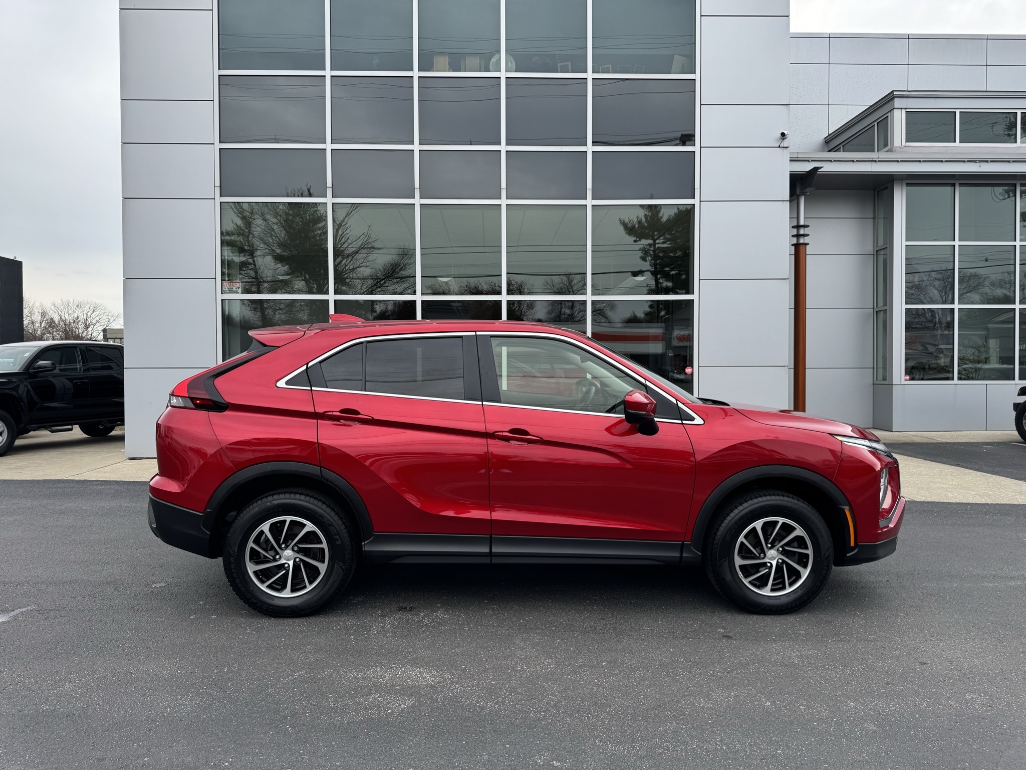 Vehicle image 6 of 55