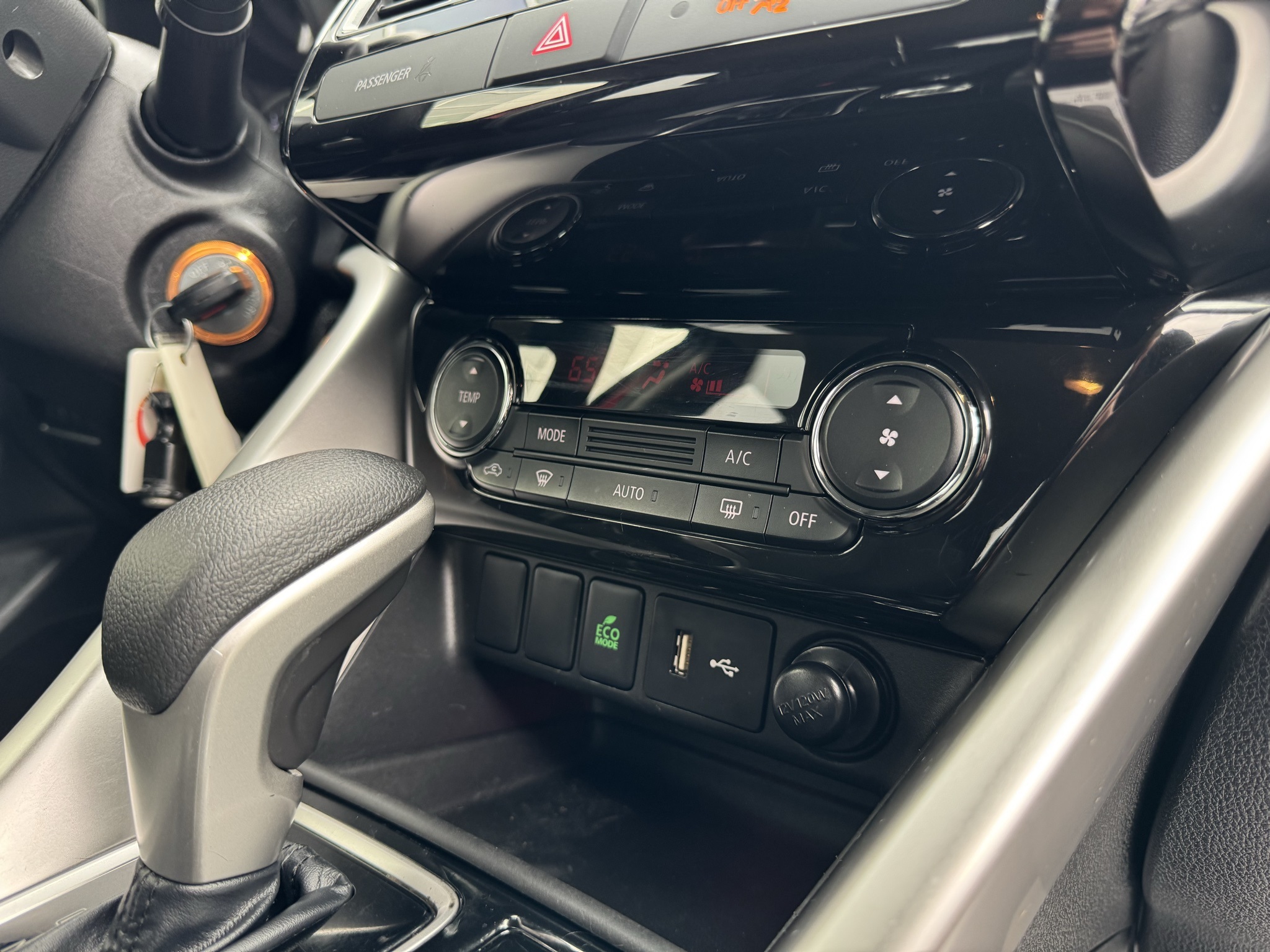 Vehicle image 27 of 55