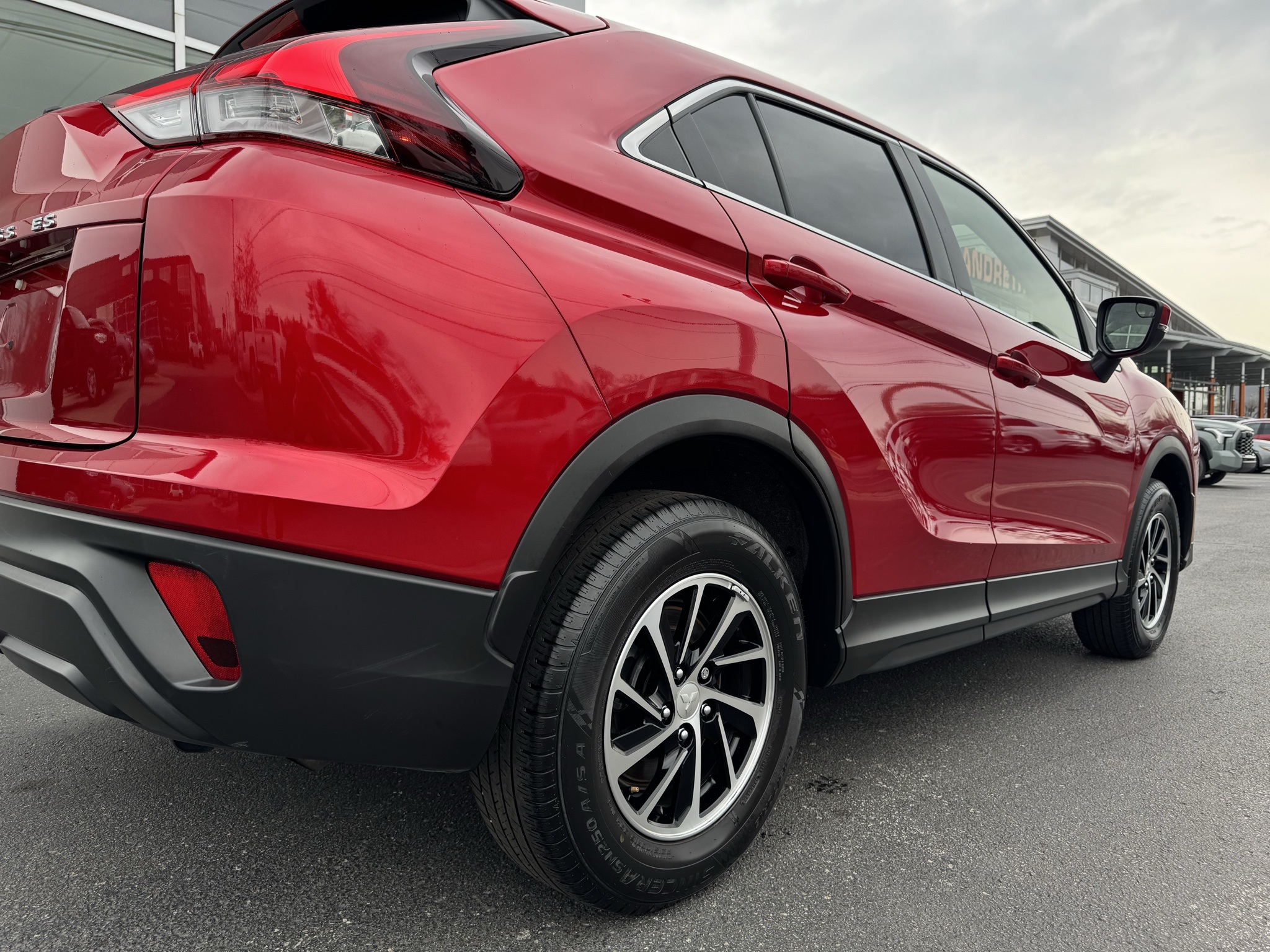Vehicle image 10 of 55
