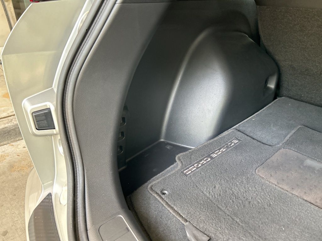 Vehicle image 28 of 43