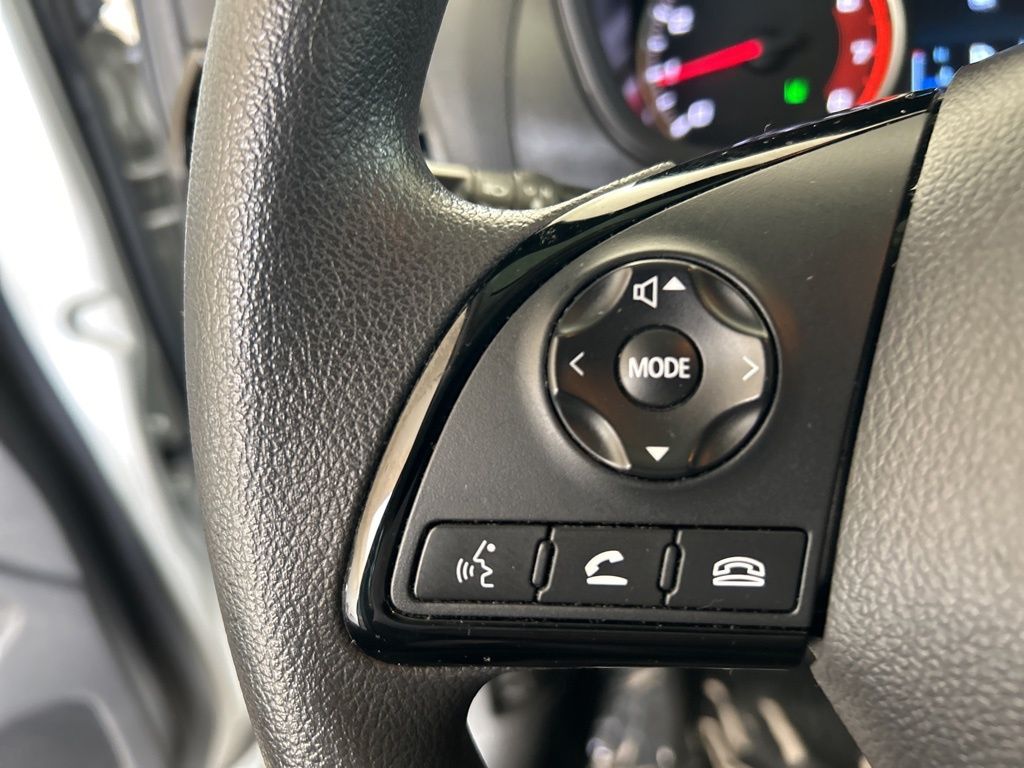Vehicle image 42 of 43