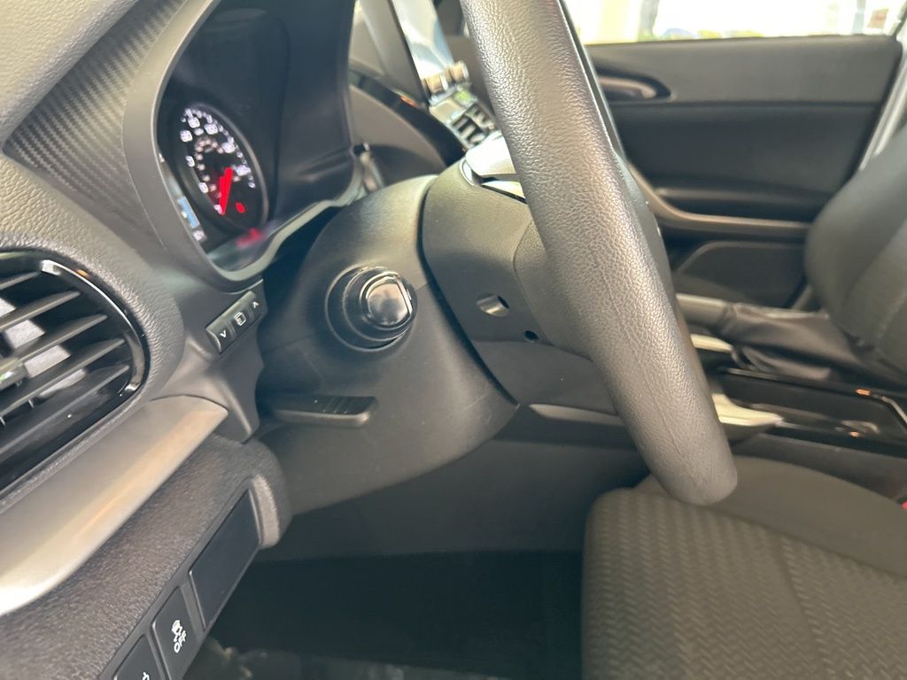 Vehicle image 34 of 43