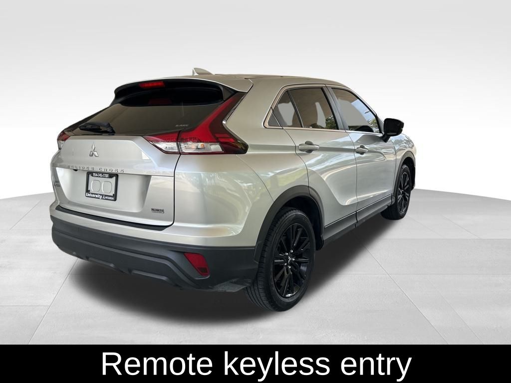 Vehicle image 4 of 43