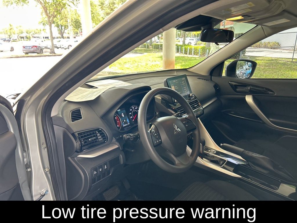 Vehicle image 7 of 43