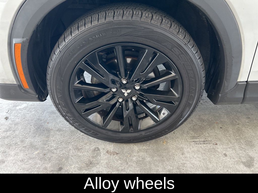 Vehicle image 12 of 43