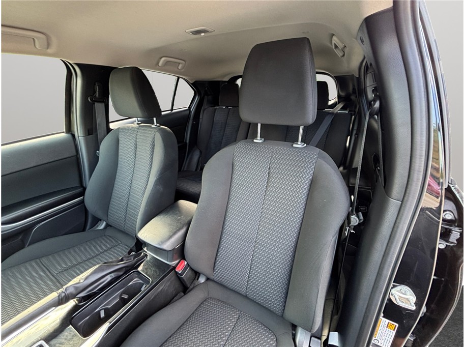 Vehicle image 16 of 37
