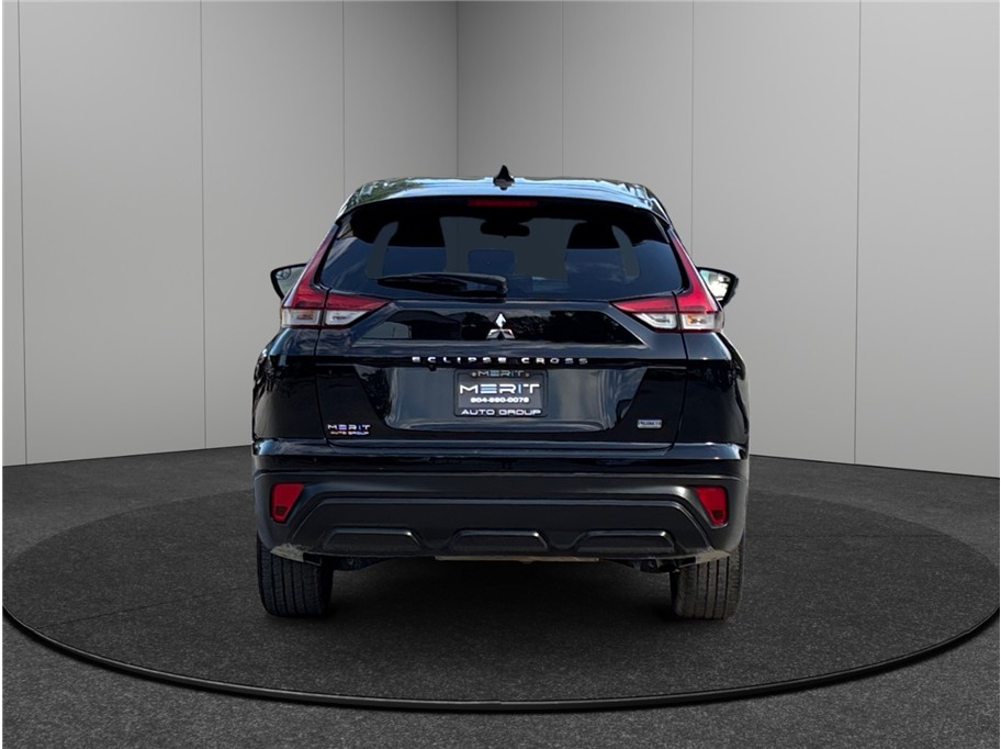Vehicle image 6 of 37