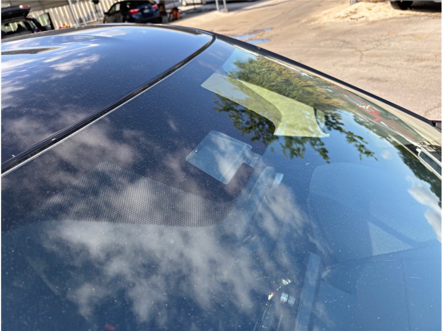 Vehicle image 12 of 37