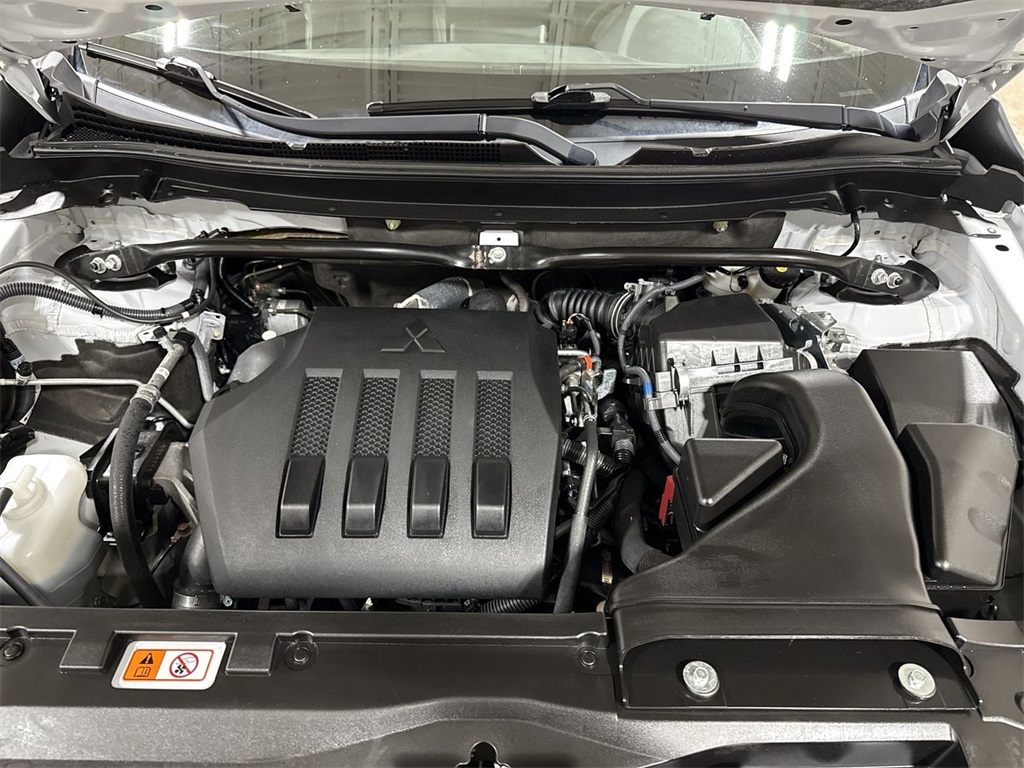 Vehicle image 10 of 29