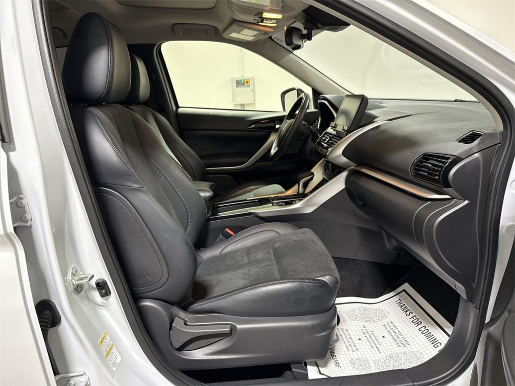 Vehicle image 13 of 29