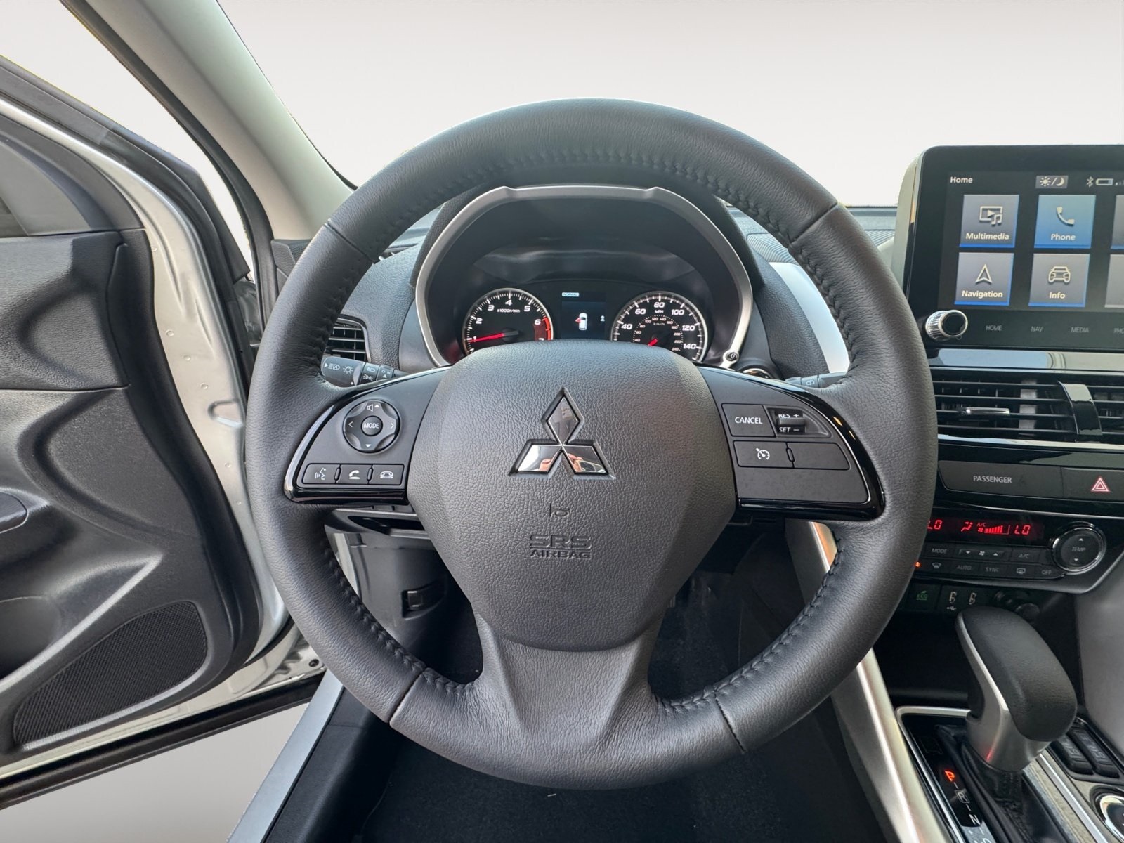 Vehicle image 15 of 40