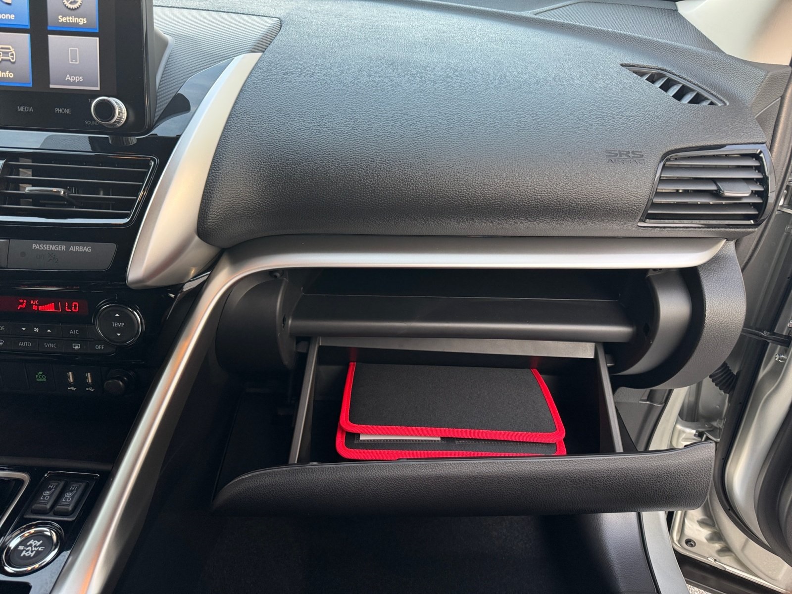 Vehicle image 23 of 40