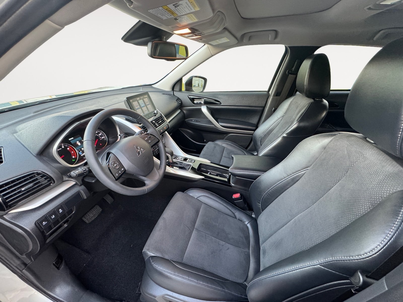 Vehicle image 9 of 40
