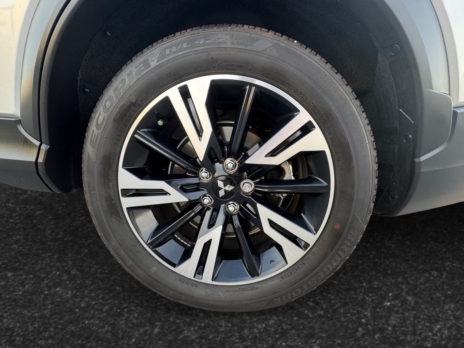 Vehicle image 13 of 40