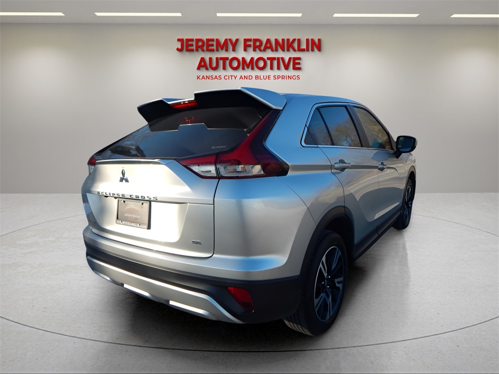 Vehicle image 6 of 32