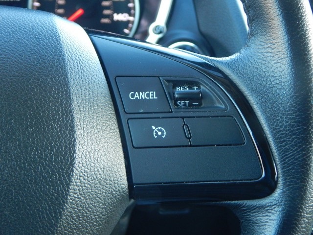 Vehicle image 27 of 32