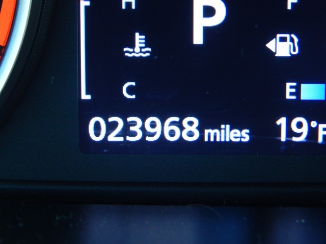 Vehicle image 19 of 32