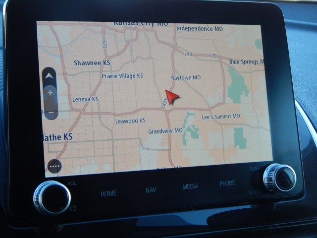 Vehicle image 20 of 32