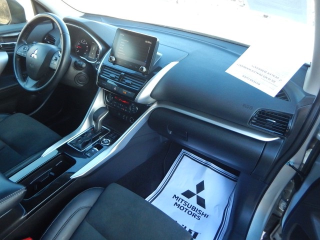 Vehicle image 16 of 32