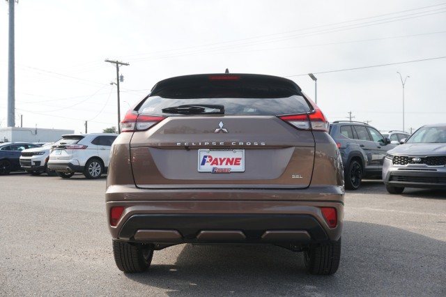 Vehicle image 6 of 33