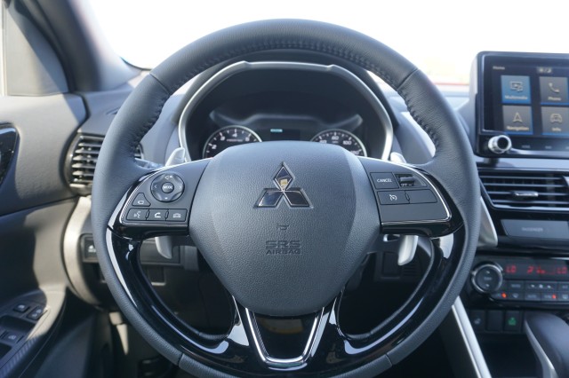 Vehicle image 17 of 33