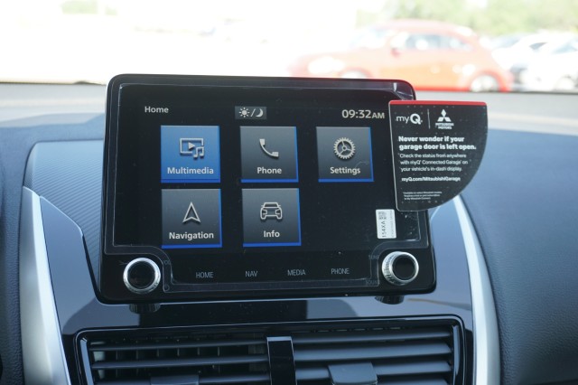 Vehicle image 21 of 33