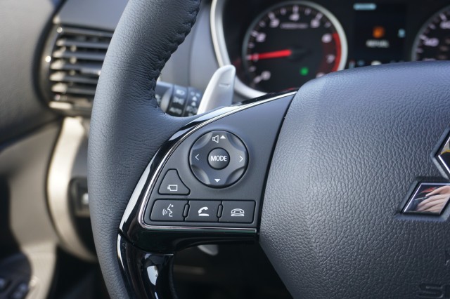 Vehicle image 18 of 33