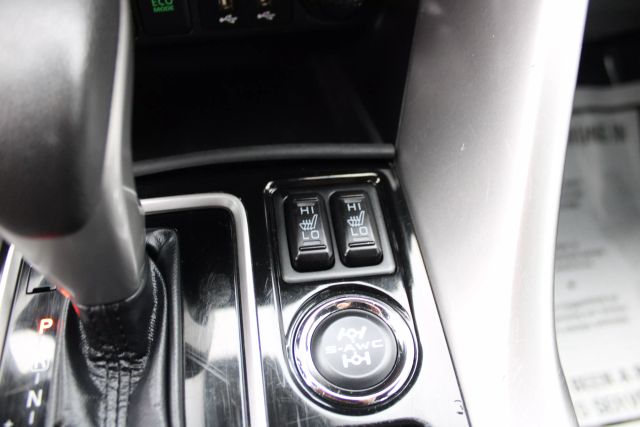 Vehicle image 20 of 43