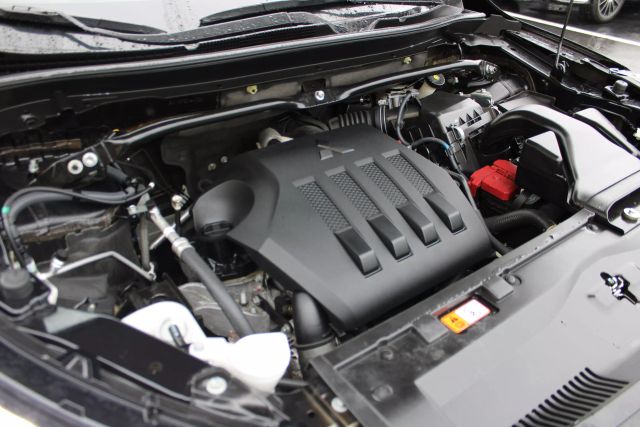 Vehicle image 41 of 43