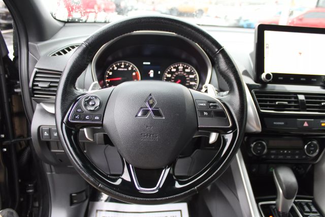 Vehicle image 13 of 43
