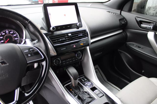 Vehicle image 18 of 43